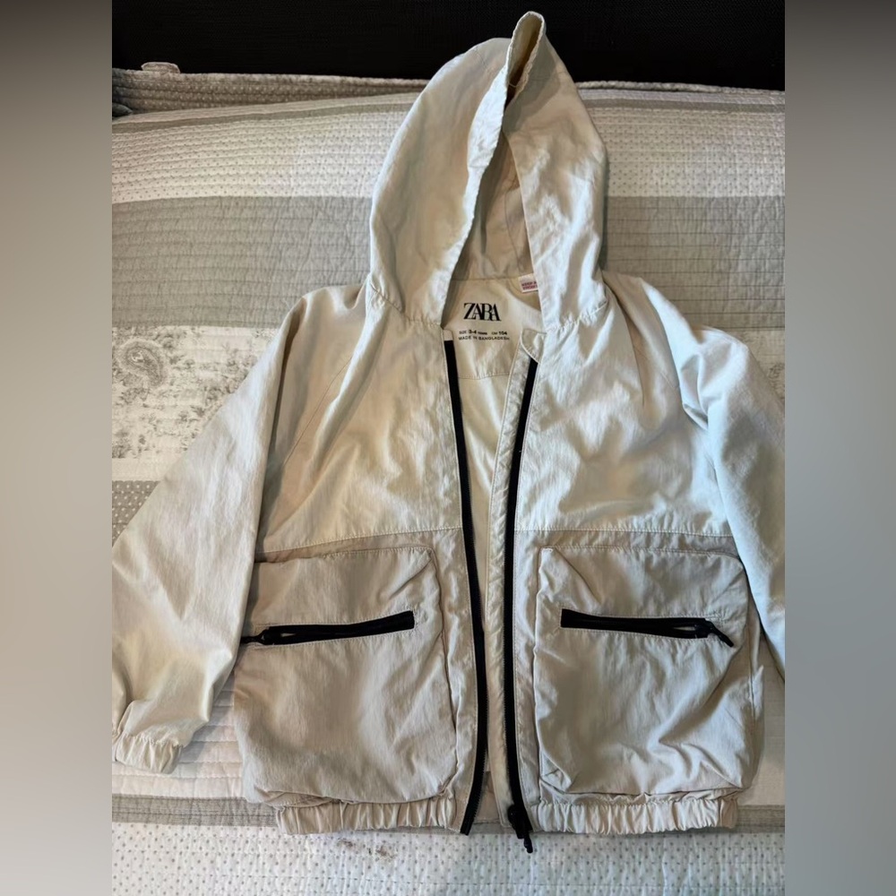 Zara Cream Raincoat with Hood and Weather-Resistant Material